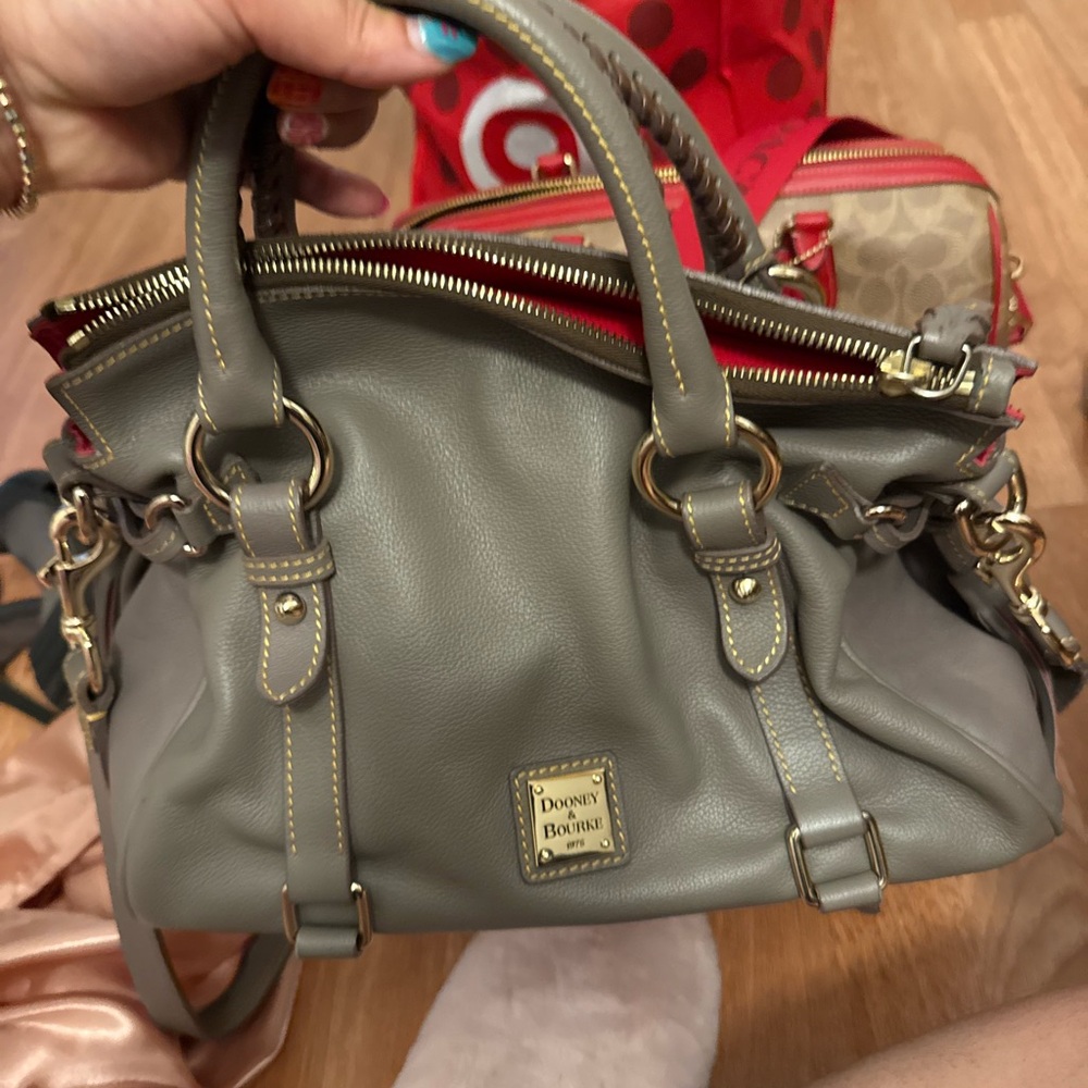 Dooney and Burke bag - Picture 4 of 4